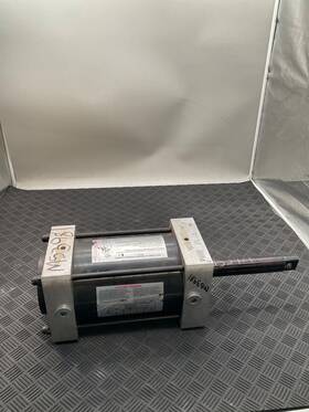Spr-160 Aac Pneumatic-hydraulic Cylinder Used