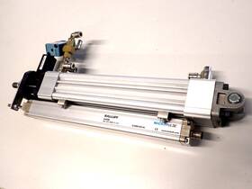 Biw1-a310-m0225-p1-s115 Balluff Position Transducer With Phd Cylinder Used