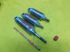 D-62822-a-1 Bimba D-63182-a 3 Pc Lot Of Usa Cylinders Stainless And D-62822-a-1 Bimba D-63182-a 3 Pc Lot Of Usa Cylinders Stainless And