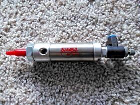 M-091-d Bimba Pneumatic Cylinder 1 Inch Bore 1-1/4 Stroke - Used M-091-d Bimba Pneumatic Cylinder 1 Inch Bore 1-1/4 Stroke - Used