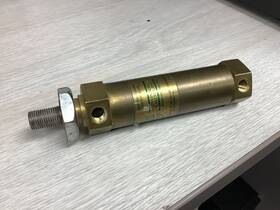 C&v Dc1000 C&v G 05 Pneumatic Cylinder 2