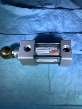 70na2l150st001a1010 Camozzi Cylinder 1 1/2 Inch Bore Stroke 250 Psi Max - Used