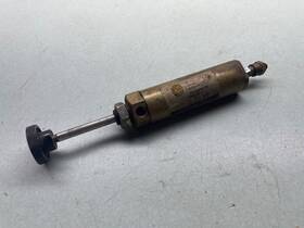A-11-b-32-th-1 Catching Engineering Air Cylinder Vintage Steampunk Salvage Lot