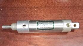 Udr-20-2 Clippard Pneumatic Cylinder Udr203 1-1/4 Bore 2 Inch Stroke - Used