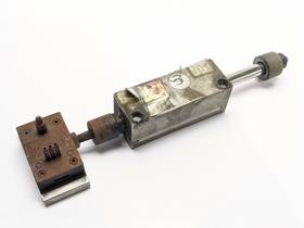 Compact Air Products 4x1-1/2x1-1/2 Pneumatic Cylinder Block 2 Inch Stroke