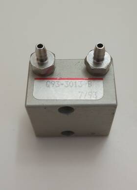 Q93-3013-b Compact Air Products Cylinder