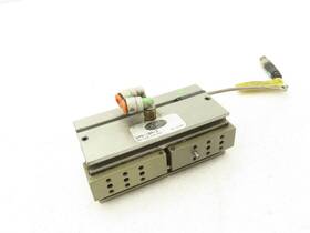 De-sta-co Dpg-10m-3 De-sta-co Robohand Pneumatic Parallel Gripper 3/4 Inch Stroke 50lbf