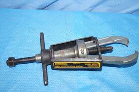 Ep204 Enerpac Posi Lock Gear And Bearing Puller Set 2 Jaw Manual Ep204 Enerpac Posi Lock Gear And Bearing Puller Set 2 Jaw Manual