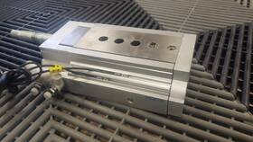 Dgsl-20-40-y3a Festo 544024 Mini Slide Pneumatic 20mm Bore X 40mm Stroke