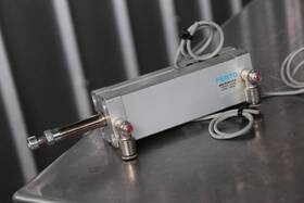 Adn-25-80-i-p-a Festo 578450 Double Acting Air Cylinder 80mm Stroke 25mm Piston