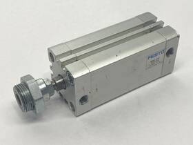 4-2.5-a-p-a Festo Adn-1 1/4-2.5-a-p-a 1/4 Inch -2.5-a-p-a Pneumatic Cylinder 1-1/4 Bore 2-1/2 Stroke 557088