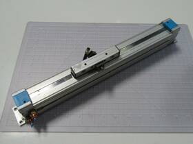 Dgp-25-200-ppva Festo Pneumatic Linear Actuator / Cylinder T172682