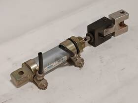 Dgs-25-25 Festo Dgs2525 Ppv Pneumatic Cylinder 25mm Bore X Stroke 12 Bar As Shown