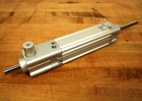 Dnc-32-90-ppv-a-s2-k3-kp Festo Pneumatic Cylinder Dnc-32 - Used