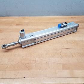 Dnc-63-320-ppv-kp Festo Pneumatic Cylinder With Muffler U-3/8 12 Bar