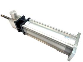 Dsbc-125-320-ppva-n3 Festo Cylinder 125mm 320mm With Kpe-32 Valve 1804965