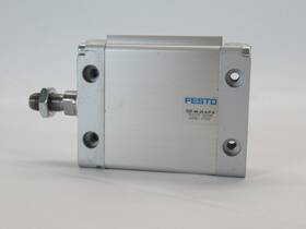 Dzf-40-25-a-p-a Festo 161279 Flat Pneumatic Cylinder 40mm Bore 25mm Stroke Used