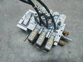 Mfh-5-1 Festo Prs-1/4 6b Prs-1/4-6b Manifold Block With 3 Solenoid Valves Mfh-5-1/4-lb Used