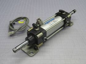 T269033 Guangdong Fangda Qgew-2r Double Piston Rod Pneumatic Cylinder T269033 Guangdong Fangda Qgew-2r Double Piston Rod Pneumatic Cylinder