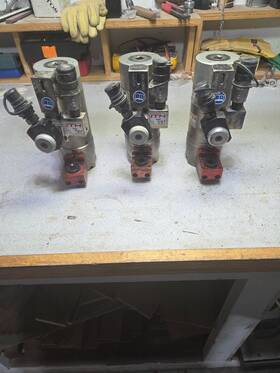M30x3.5 Ith Bolt Tensioner Cylinder M30 X 3.5 Mint Condition #2