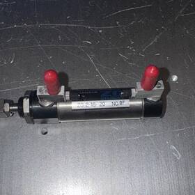 Zg2-16-20 Kuroda Zg 2-16-20 Zc Cylinder Zg2-16 Used Lo1