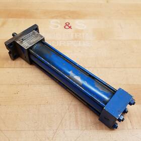 2c42-6 Lynair 1/2c42-6 A-1 1/4 Pneumatic Cylinder 1-1/2 Inch Bore 6-1/4 Stroke - Used