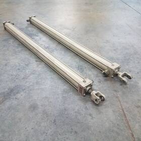 121-61-24-1 Milwaukee Cylinder Air Hydraulic Bore 2.5 Stroke 47