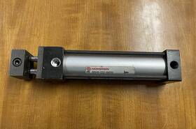 Norgren Nb04a-e02-aab00 1-1/8 Inch Bore X 4 Stroke Pneumatic Cylinder 250 Psi