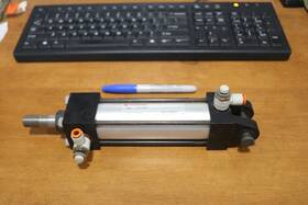 S-a01280c Norgren 1-1/2 Inch Bore X 4 Stroke Pneumatic Cylinder