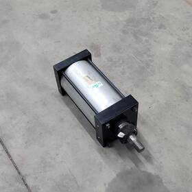 0d4a-581590-5 Numatics Pneumatic Cylinder N25895 250 Psig - Used
