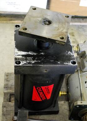1aqq8.0x10.00 Ortman Fluid Power 1a Qq8 0x1000 Cylinder C2e Air 1.375 - Used