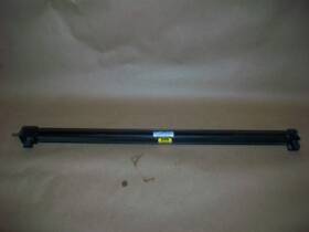01.00c3llts14al28.00 Parker Pneumatic Cylinder Used