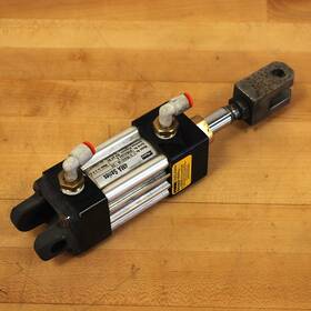 Bb4mau18a Parker 01.50 1.000 4ma Pneumatic Cylinder 1-1/2ft Bore 1 Inch Stroke