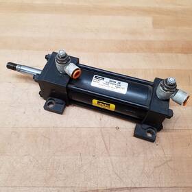 Cc2au18a Parker 02.00 4.000 Series 2a Pneumatic Cylinder 250 Psi - Used