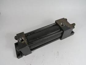 02.50g2hlt14ac-6.000 Parker Hydraulic Cylinder 2.50 Inch Bore 6 Stroke Used