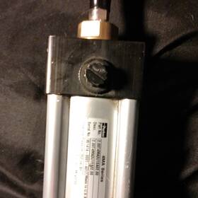 Parker 2.00t4ma3u18a02.00 4ma Tie-rod Pneumatic Cylinder 2in Bore Stroke Da 250psi Air