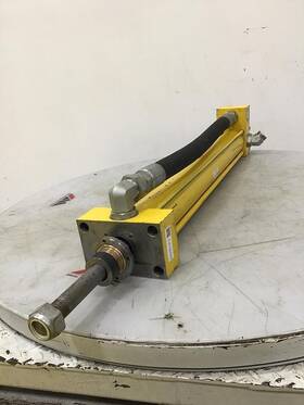 Cjj-2hts33m Parker Clamp Cylinder 03.25 32.125 Used #141650