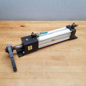 P1d4l080mc-0270nnn6n Parker Series P1d Cylinder 80mm Bore X 270mm Stroke - Used