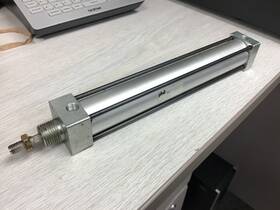 Phd 01975942 Hvt 1 X 7 Pneumatic Air Cylinder 01 0010 Used