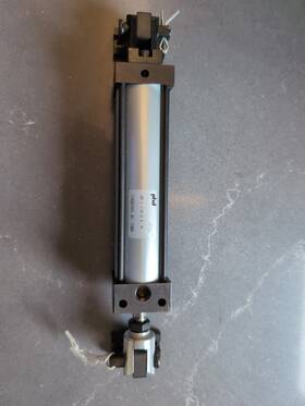 13602481-01 Phd Pneumatics Avt3/4x2-1/2 Um 1 1/8 X 4 M 1908