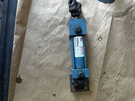 Pcp-110543-0030 Rexroth Pcp-110543-0040 Cylinder Mp1-pp 1-1/2 Inch Bore X 3 Stroke 250 Psi