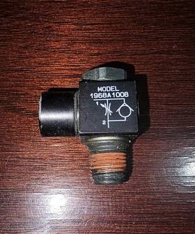 D1968a1008 Ross - 19 Series Flow Control Valve 90 Degree 1/8 Inch Npt Used
