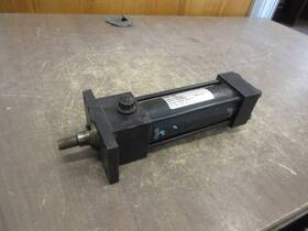 885106112 Rwc Pneumatic Cylinder 250psi Used