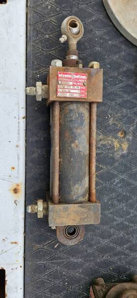 Fl-b10-92-31 Schrader Bellows Hydraulic Cylinder Fl-b10-92 31 2500 Psi 9.75 Inch Stroke Used