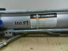 Cda1rn40-150 Smc Air Cylinder With 2 D-59 Switches