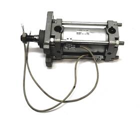 Cda2f63-75j-j59 Smc Tie Rod Pneumatic Cylinder Used