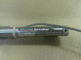 Cdj2f16-100 Smc Air Cylinder With 2 D-f79w Reed Switches