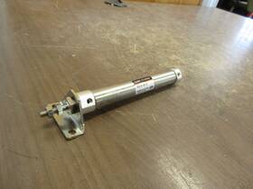 Cdj2l16-85-b Smc Air Cylinder 100 Psi Used