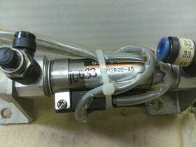 Cdm2b20-45 Smc Air Cylinder With 2 D-h7a1 Switches