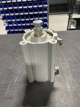 Cdq2a100-125dcz Smc 145psi Max Air Cylinder